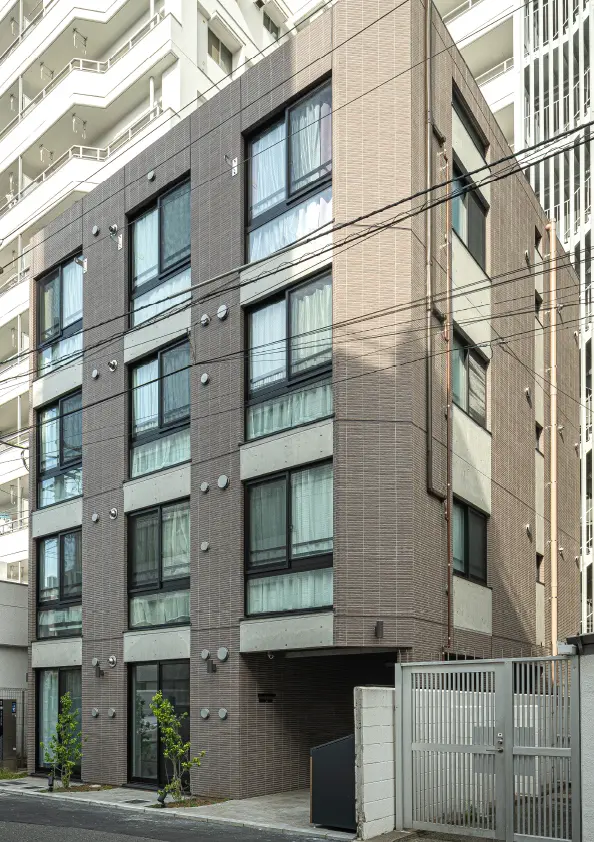 写真：【東京都新宿区】 マンション/地上4階建 ・壁式鉄筋コンクリート造
